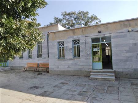 درب ورودی کتابخانه