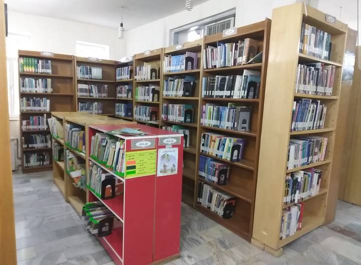 قفسه کتابهای مخصوص کودکان